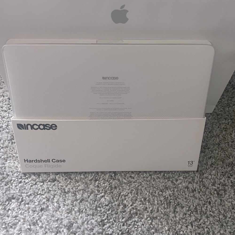 Incase Hardshell Case for Macbook Air M2 Clear